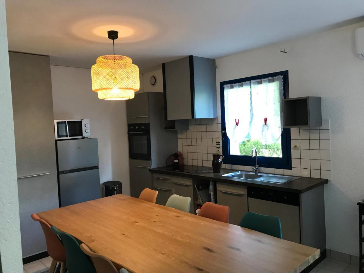 Gite Milin A Sizun Hebergement Confortable Pour 7 Pers Экстерьер фото